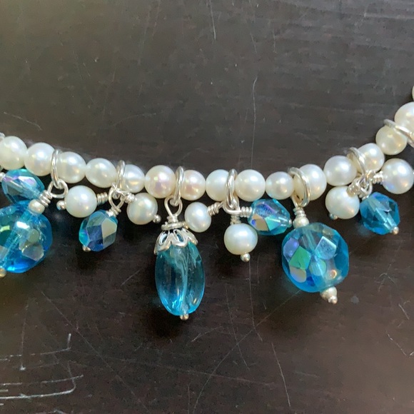 Handmade freshwater pearl beaded necklace - Picture 3 of 5